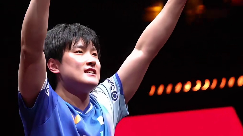 恭喜张本智和获得#WTT香港总决赛2025 男单冠军，一起回顾冠军时刻#精彩瞬间