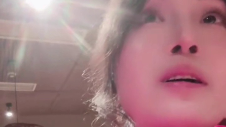 菲姐：难道俱乐部缺水果了吗 都让我买草莓是什么意思