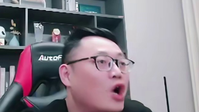 年度最佳，挑战全网，最胡卡卡 #炉石传说 #酒馆战棋 #炉石酒馆战棋新赛季S12  #炉石传说穿越时