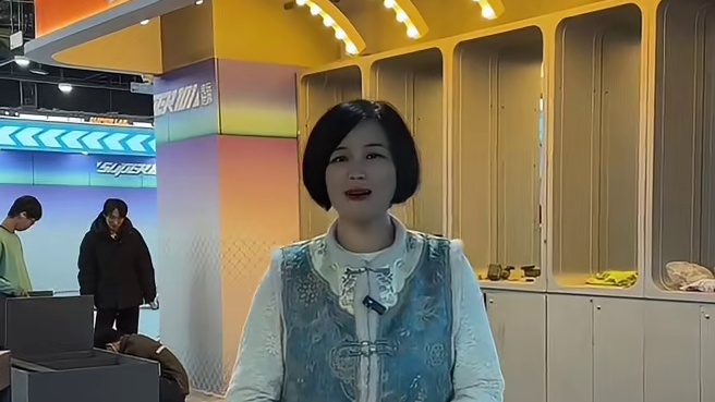 SUPER101已经进入开业倒计时了，12月26号开业，刷到的左下角抓紧团#super101潮漫电玩