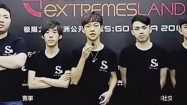 怎么喷啊？有种手心手背都是屎的感觉！