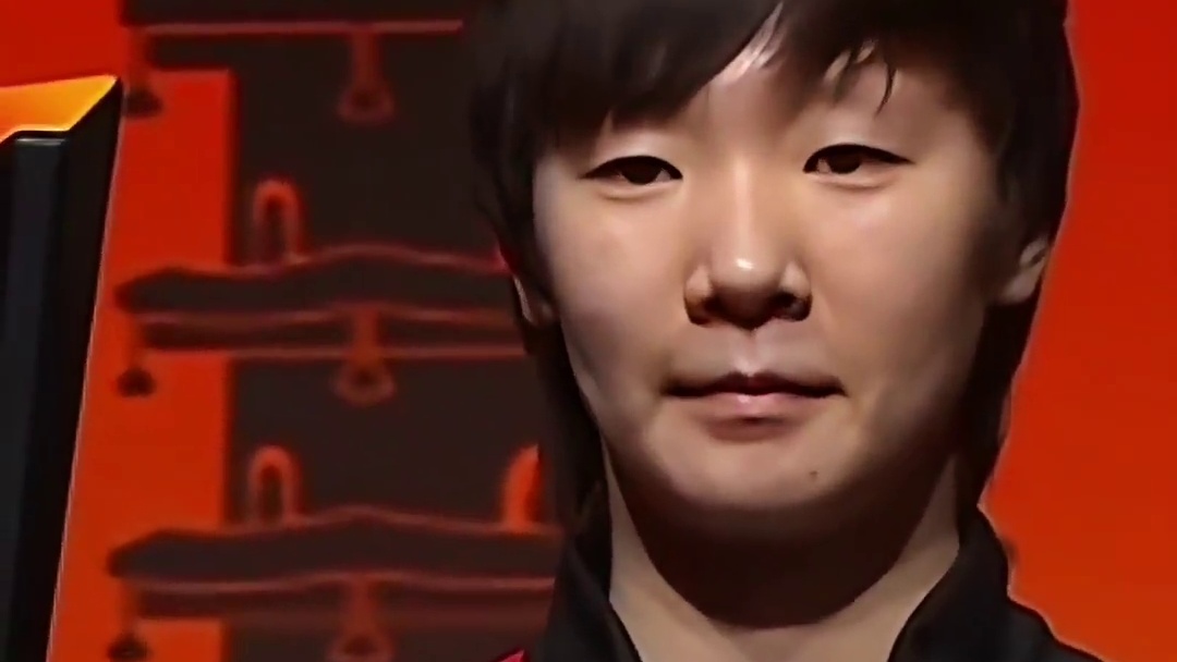 国乒出发回国，王楚钦穿护背保护自己，下个赛场见！王曼昱冠军，蒯曼亚军，国乒女队包揽冠亚军！