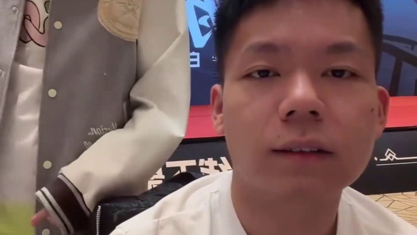 白鲨线下聚会5 7 7走错地方.一两百人等他一个给5 7 7整的脸呲红#白鲨577 #白鲨念旧 #白