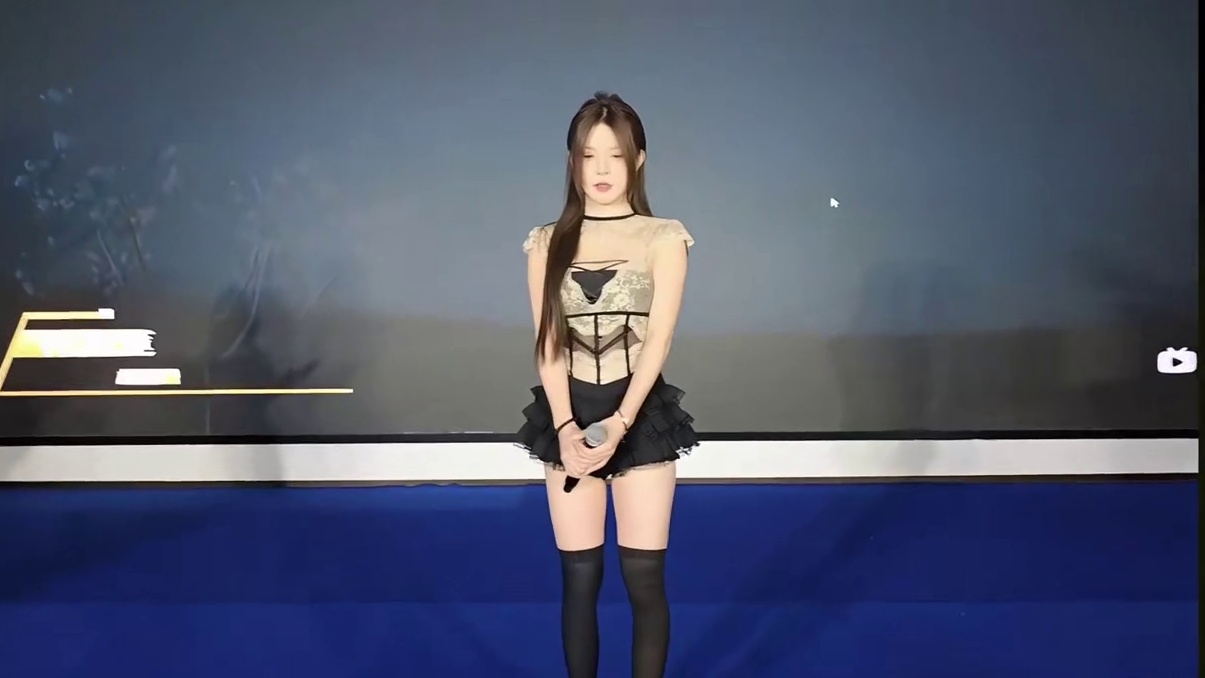 QQ唱歌越来越陌生了。
#小小小酷哥 #组织1995 #QQ1995 #1995好声音第三季