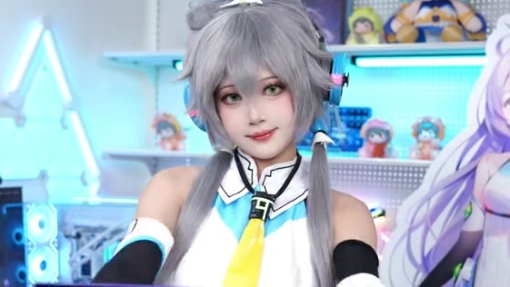 续写限定，收藏属于你的星辰 #前行者外设 #前行者X洛天依联名键盘 #前行者跟洛天依键面啦 #和洛天