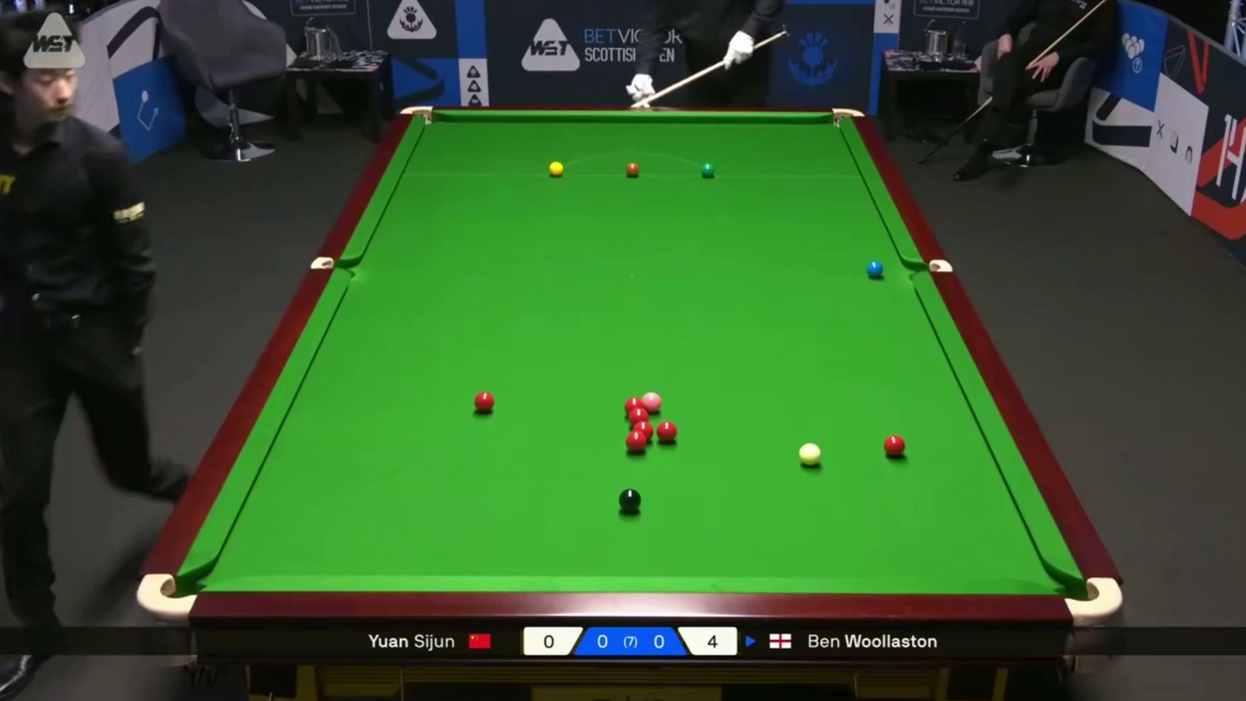 2025斯诺克苏格兰公开赛：吴宜泽vs伯恩斯