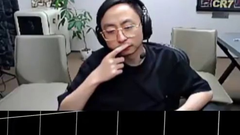 水晶哥看《25年最难听的神曲》，看到最后直接难绷 #kryst4l水晶哥#水晶哥