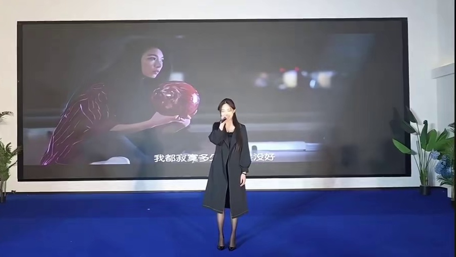 乔鹿鹿“你怎么舍得我难过”
#小小小酷哥 #乔鹿鹿 #组织1995 #1995好声音第三季