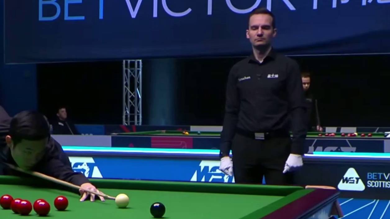 2025斯诺克苏格兰公开赛：墨菲vs刘宏宇