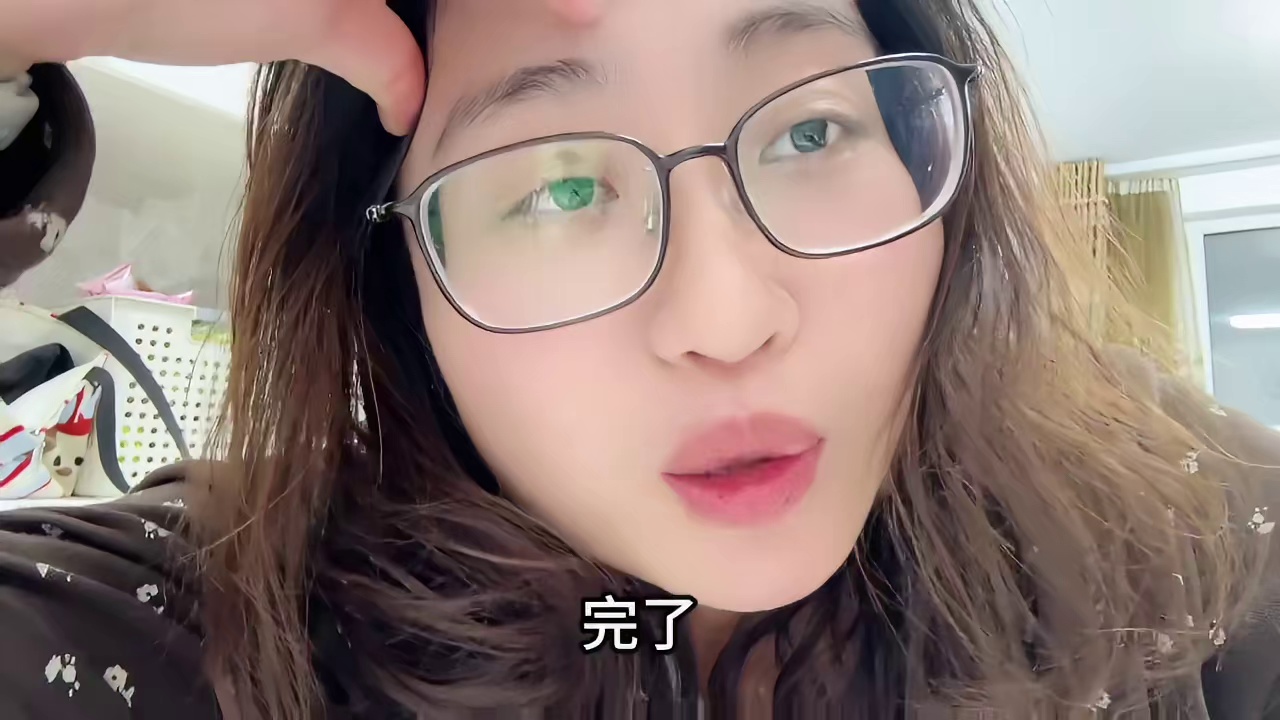 陈妍希周柯宇跟官宣似的