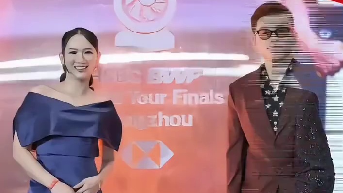 羽联总决赛欢迎晚宴，来看好美好帅的她和他欢迎晚宴石宇奇