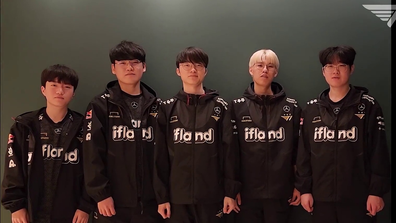 12月18日18点T1战队虎牙直播首秀，请多多关注及互动！