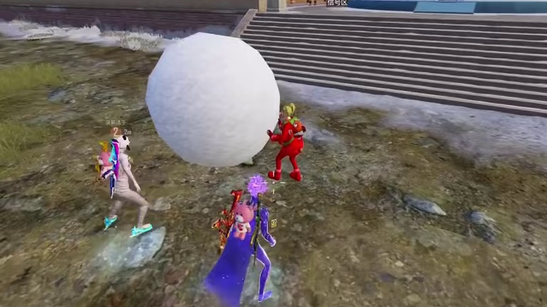 这小番茄旁边居然有这么多人！吓我一跳！