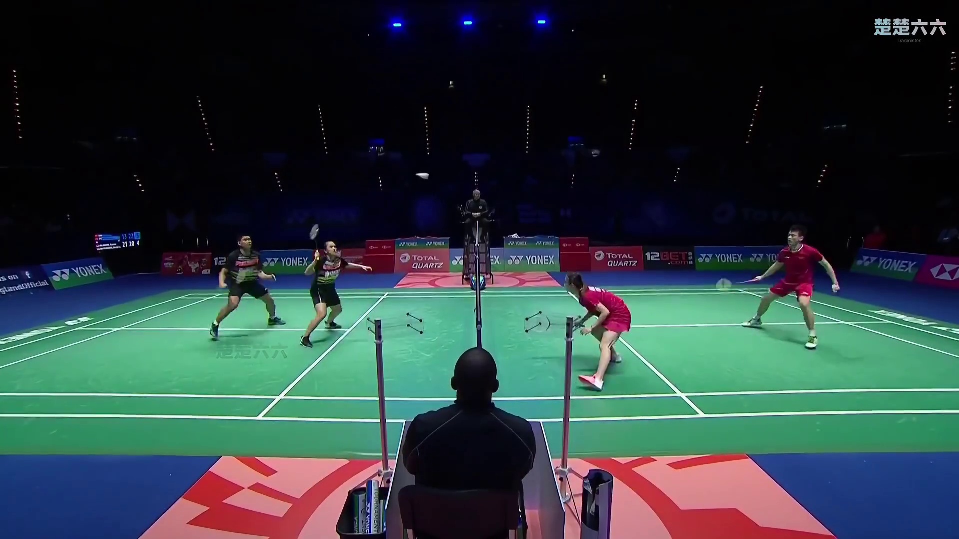 雅思组合连得5分实现惊天大逆转，根本不给乔丹进攻机会 #羽毛球 #郑思维 #黄雅琼 #雅思组合 #乔