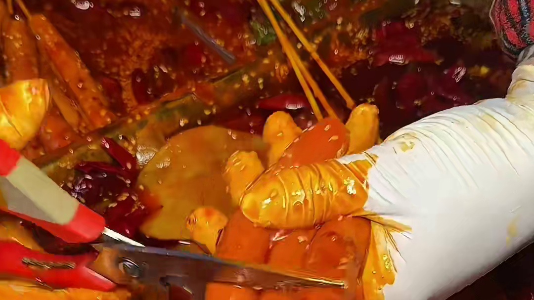 夜宵奖励好朋友请我吃麻辣串串！