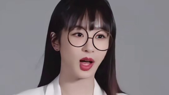 杨紫的社S现场，现在想起来也是要扣出三室一厅的情况