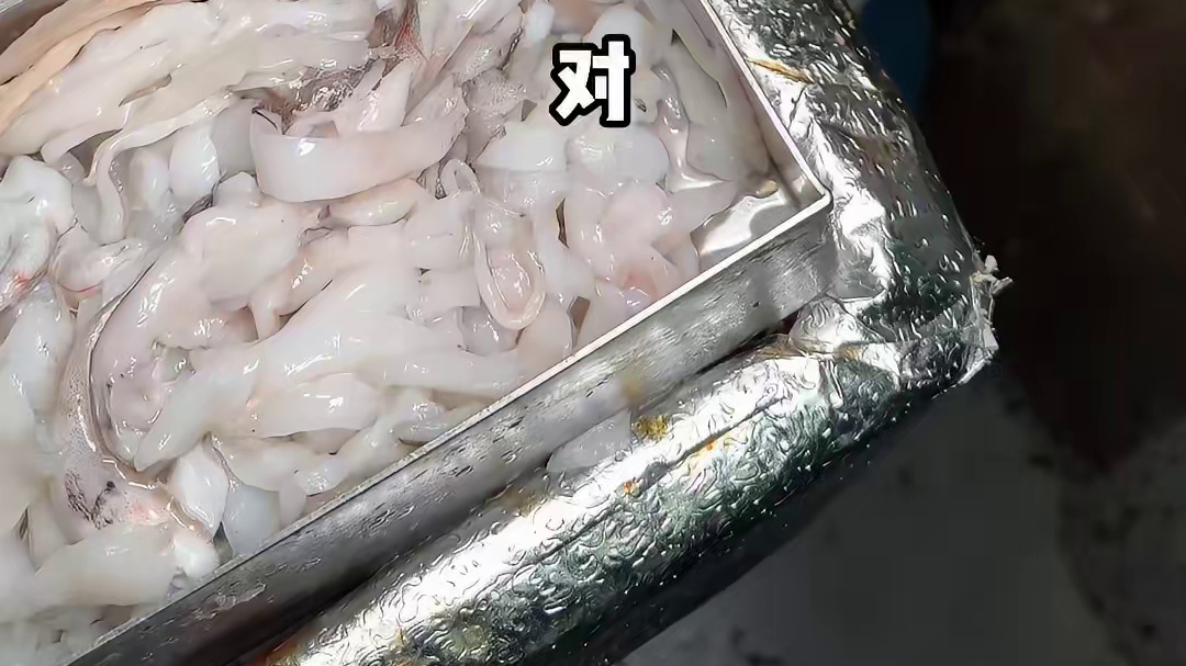 藏在浙江巷子里的什锦面！ 加了十几种料～