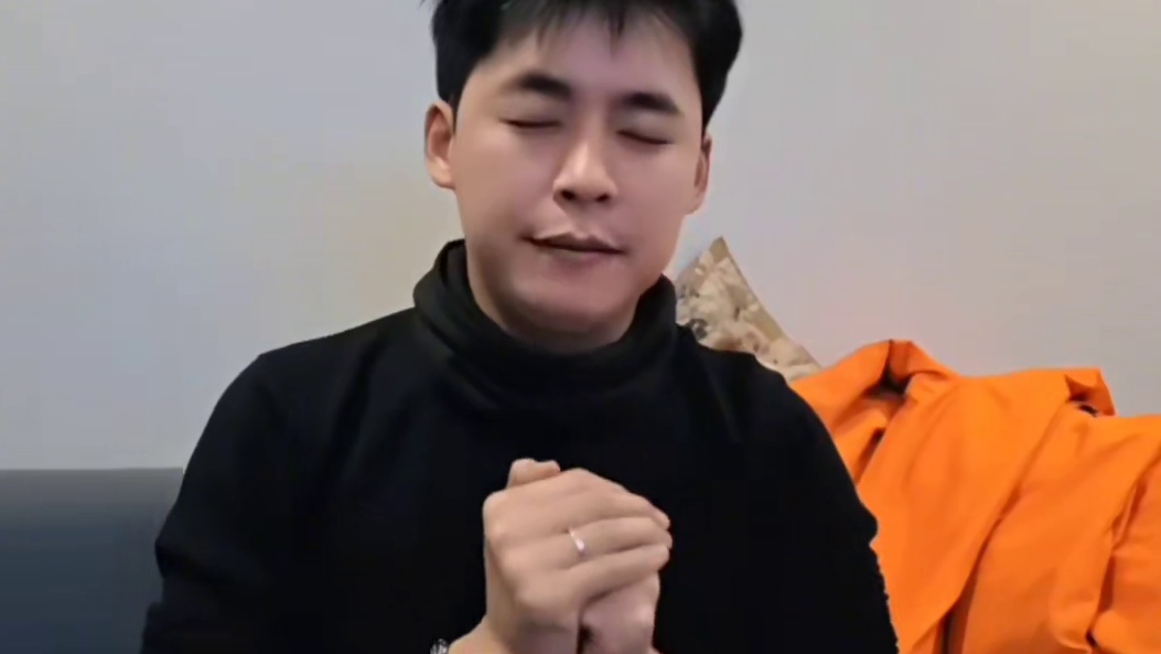 张开朗看着两大对头，姬子阿布拿下年度第一二！