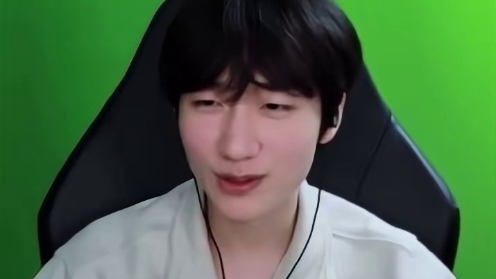 Peanut回应Faker：要回应神的召唤吗