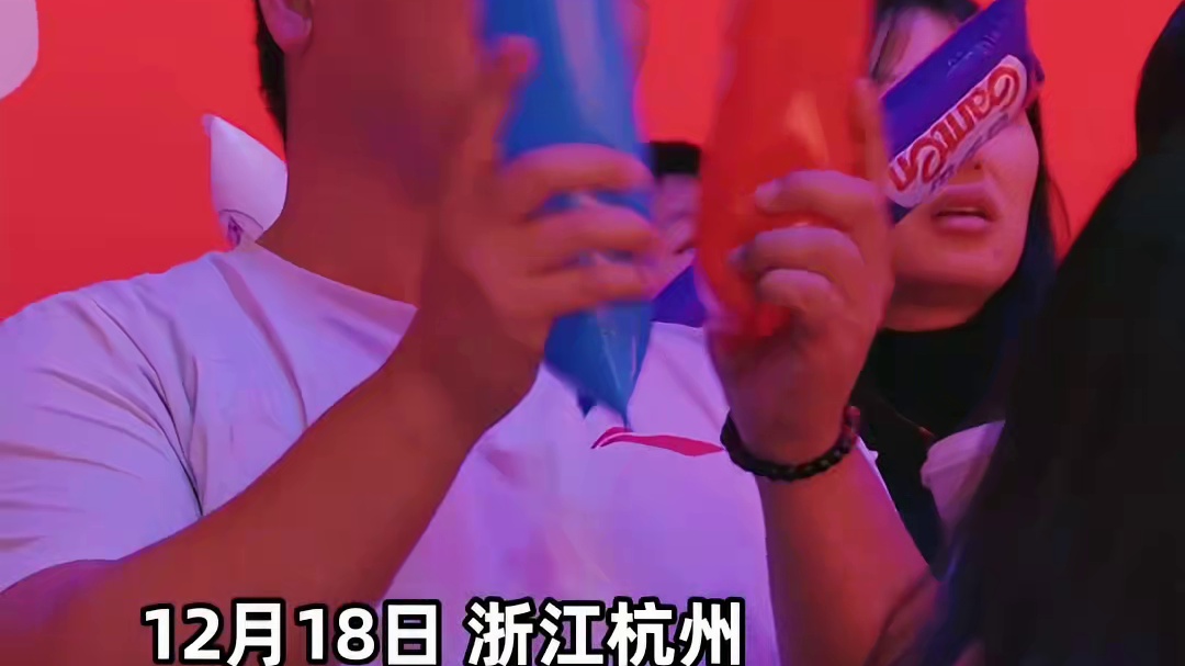 赢了！梁王组合顶住压力，直落两局战胜马来西亚谢苏组合。拿下小组赛首胜！ ​​​