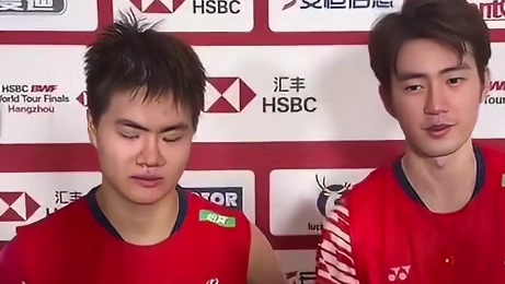 【】 12月18日晚，2025年世界羽联年终总决赛小组赛第二轮，梁伟铿/王昶2比0战胜谢定峰/苏伟译。赛后谈及明天将要进行小组赛最后一场，梁王组合回应争取胜利，全力以赴剩下的交给场上的表现。 ​​​