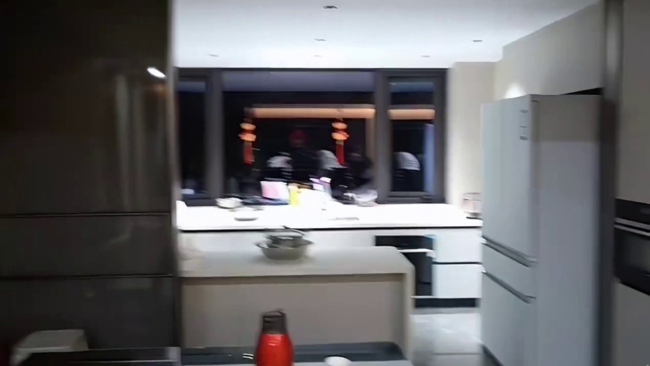 小酷带主播参观新家！一股老人味