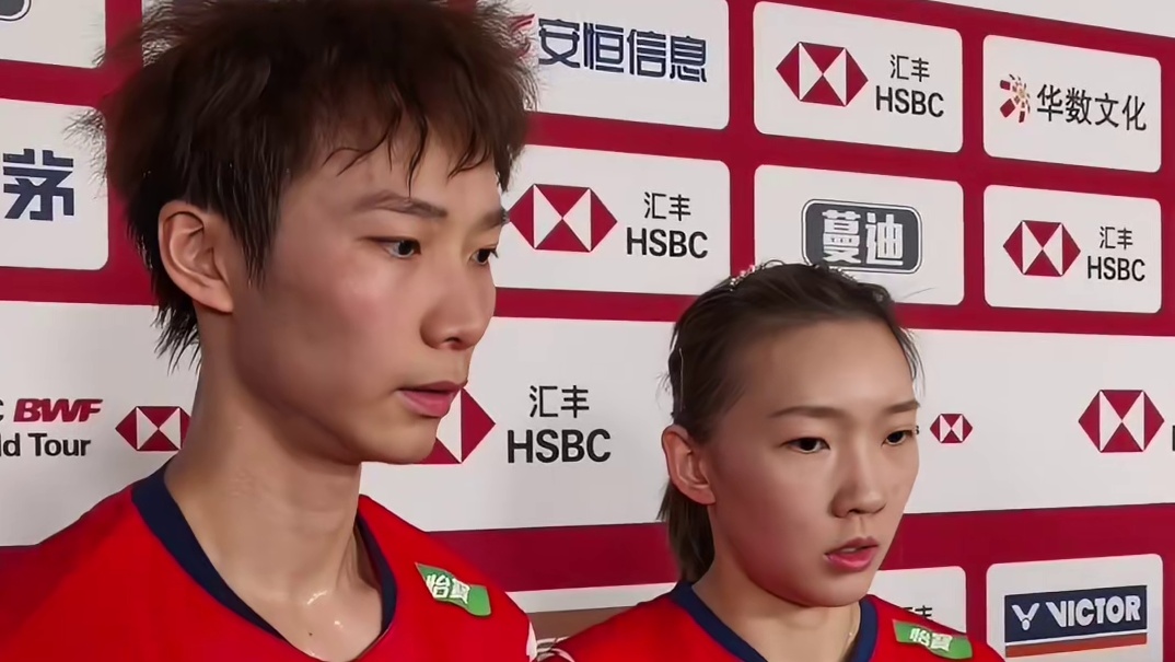 世界羽联总决赛第三日 丫丫：我和邦邦一分一分顶过来了 ​​​
