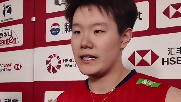 羽联总决赛女双半决赛，圣坛组合1-2不敌韩国组合。一场失利没关系，好好总结下次再来！ ​​​