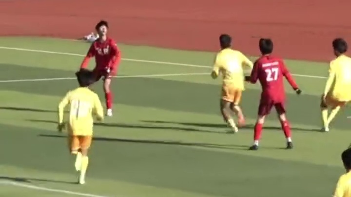 是否点球呢 比赛过程中那些非常难判罚的画面放出来让...