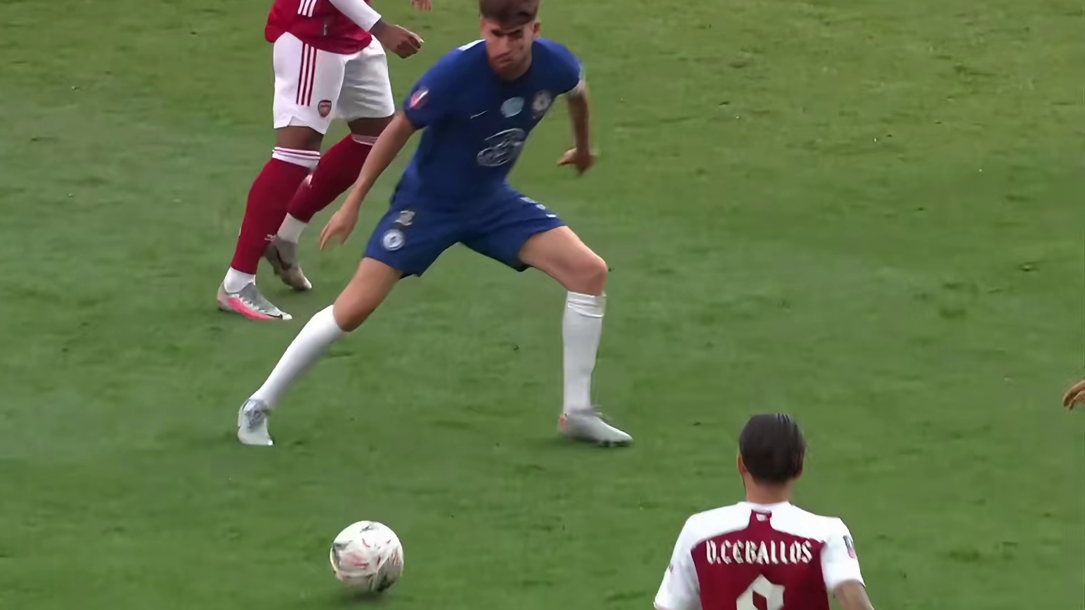 北伦敦德比两大争议，阿森纳笑到最后