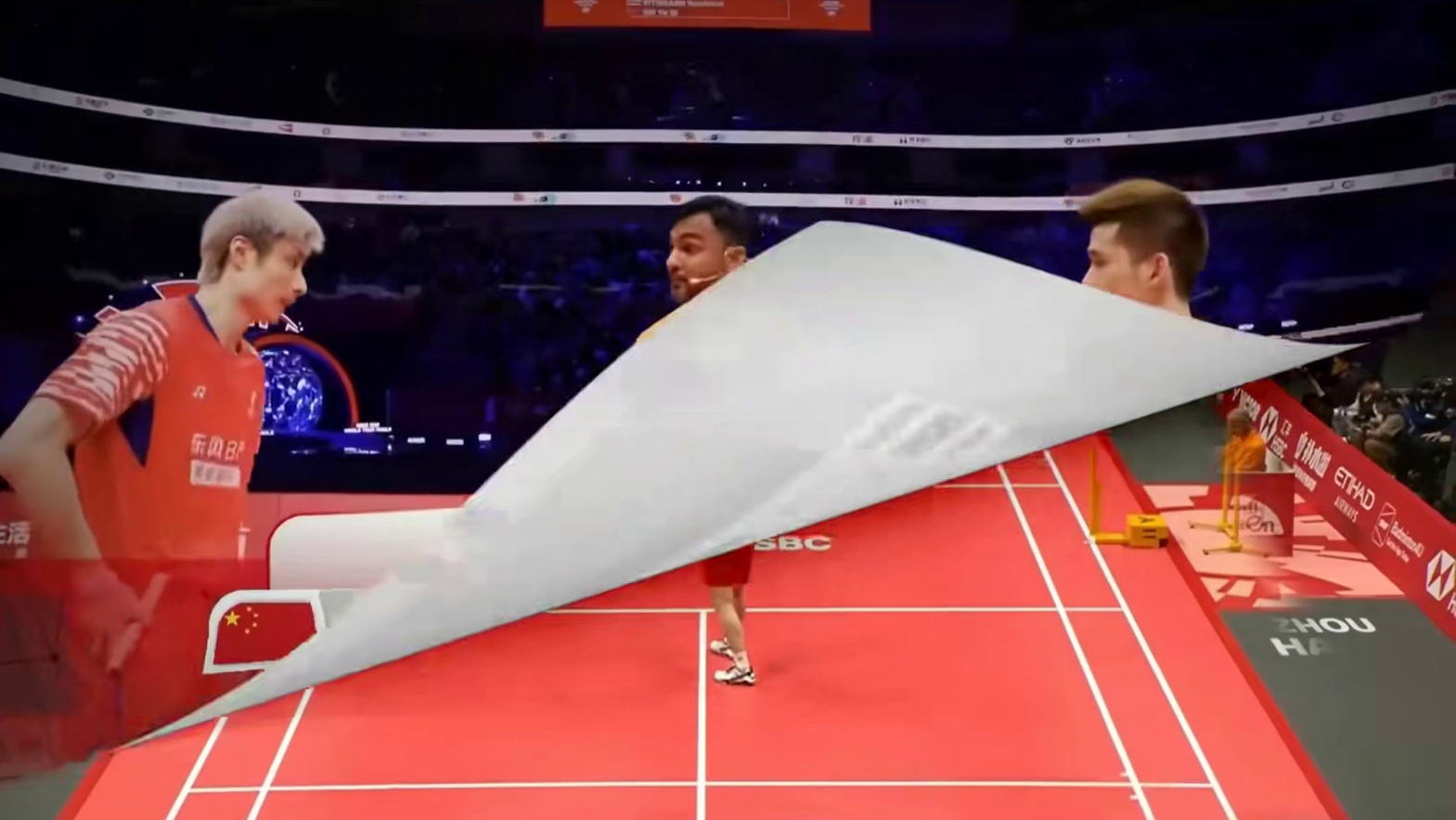 12月20日BWF总决赛SF石宇奇2:0轻取昆拉武特晋级决赛 将与小波波夫争冠！两局比分为21:16/21:13.