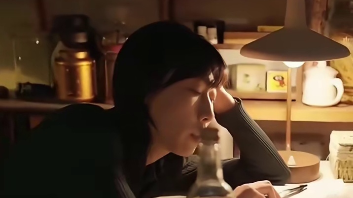 她是一位勇敢的女性