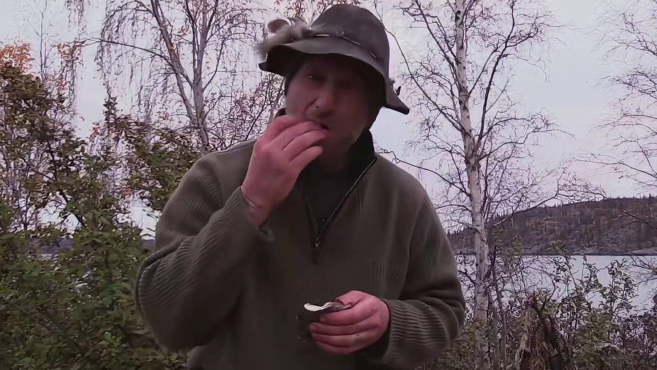 刚开局就出现两位鱼王罗兰的石屋宣布完工进入猎杀时刻 (3)