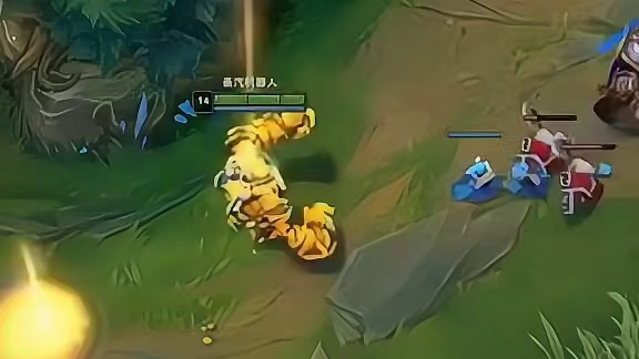 盖伦：你在这颠球呢？