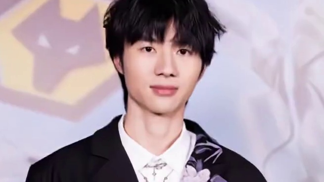 联赛颜值担当？请看VCR，并选择你的pick！