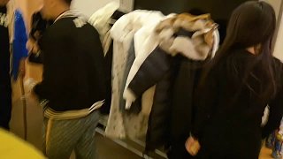 三文魚(yú)騷起來(lái)了！吊帶絲襪都穿上了