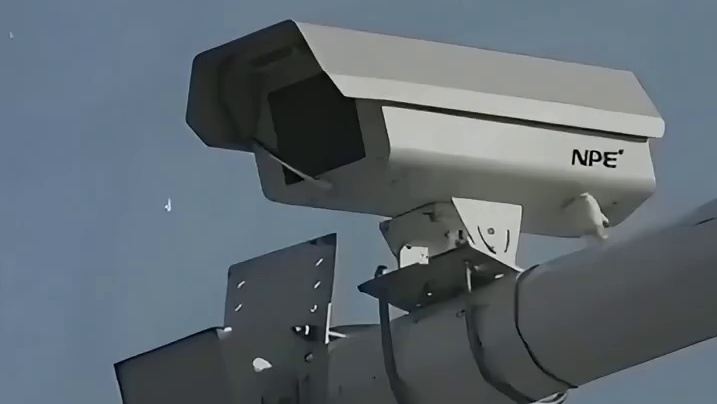 据说对向车也在用高德才能识别对向来车