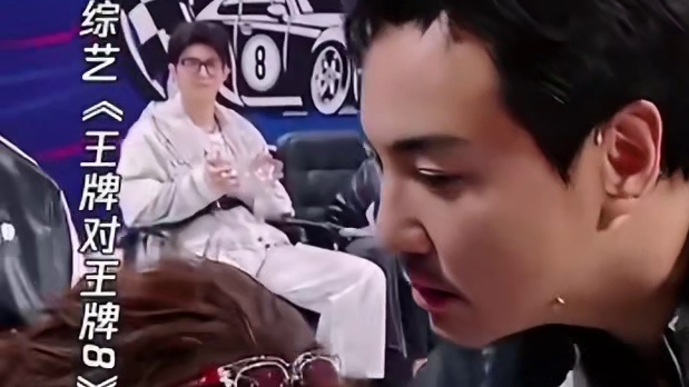 宋亚轩在腾化的道路上越走越远