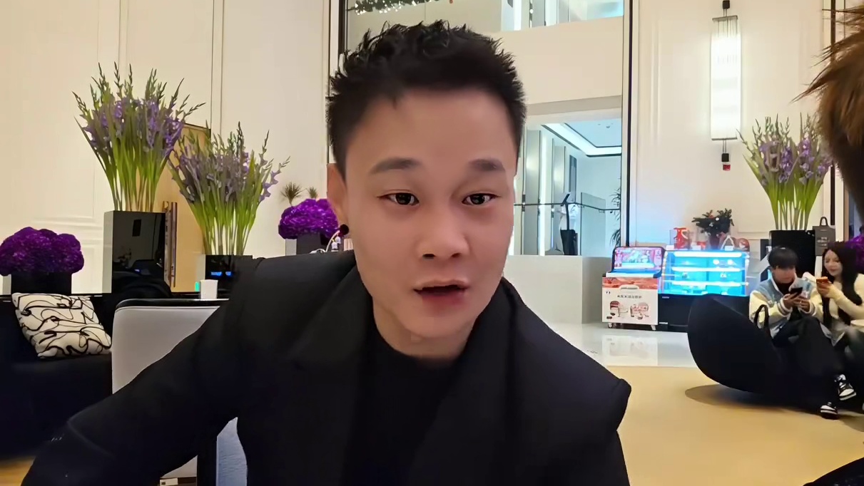 虎子一顿语言展示！给瓦子不凡笑麻了