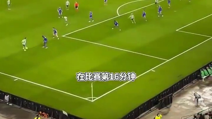 福尔纳尔斯单刀、库乔补射，4-0像按了连发键。