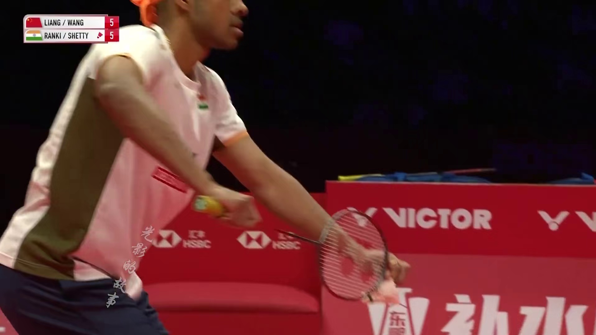 惊喜的逆转！梁王组合中前场压制黑塔组合！ 梁王久违的展现出来了应有的状态，要网前有网前，要进攻有进攻