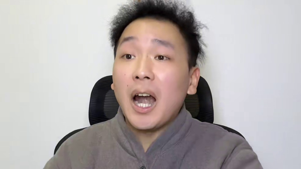 当看见朋友的密银霸王龙