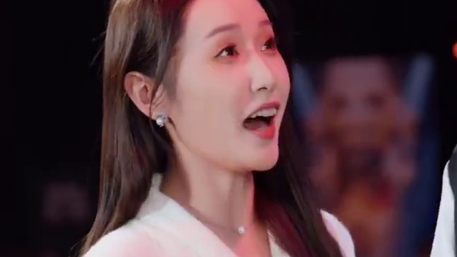 电竞短剧还得真电竞来演！李云鹏蒙眼速刷 BOSS，ID ZQ 封神现场！同时还有英雄联盟职业选手Am