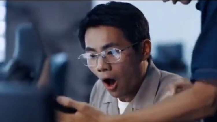 真实案件重现，郑州公安带你直击案件现场 网络不是法外之地，虚拟财产享同等法律地位，租赁饰品不归还涉嫌