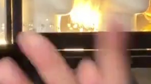 用一通电话分世界两边 覆面