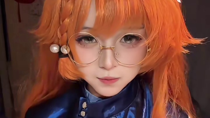 这个点你已经去CP32了吧，那种我从来没去过的高级地方，领着我从来没领过的无料，和漂亮帅气的Cose