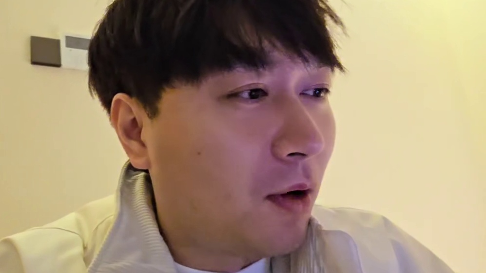 小酷小金玩躲猫猫结果找到个巨大！