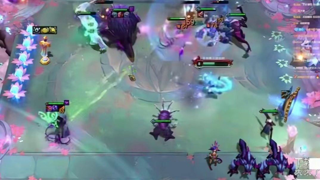 香菇滑鸡：你看看这人专抢别人装备，硬靠血量抗上九D牌