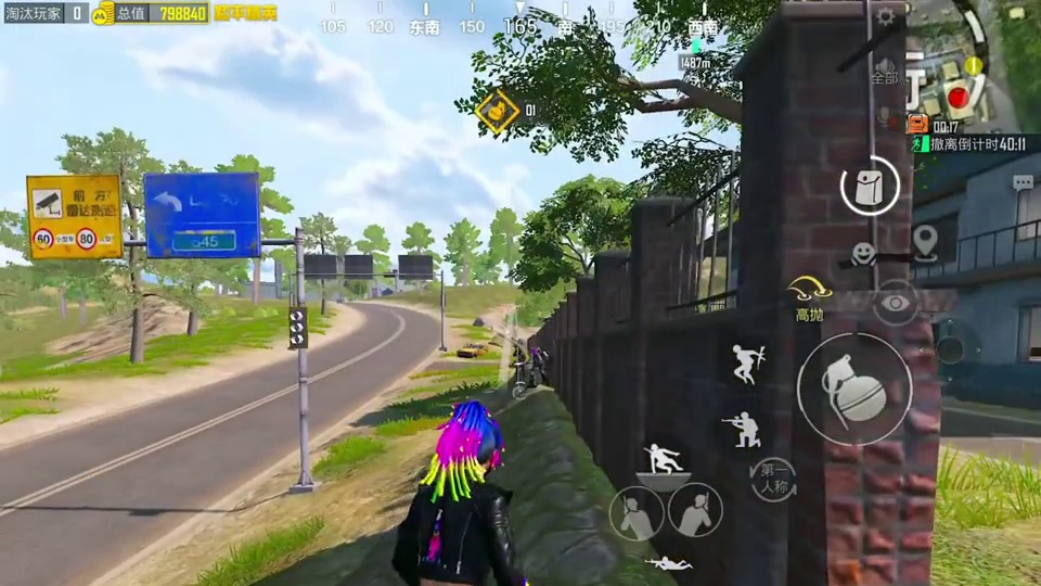 挑战用两个至尊物资箱开出的装备，在烽火荣都赚千万撤离！ #