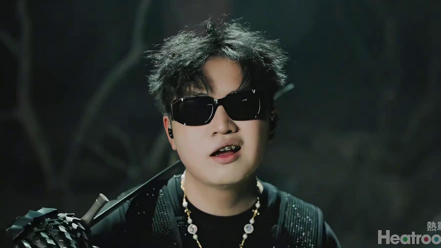 「ZmjjKK 康康 歃血 热单间Live」 “我们出场就是歃血，在遗落静地打劫”